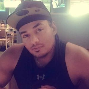 Meet your Posher, Cesar